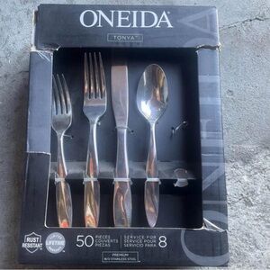 Oneida Tonya 50-pc Flatware Set, Service for 8 - Silver-